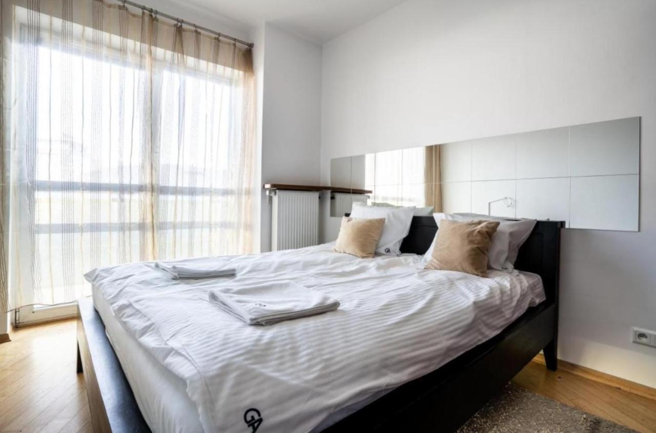 Golden Apartments Warsaw - Big And Bright Apartment In Platinum Towers- Browary- Grzyb61A Dış mekan fotoğraf